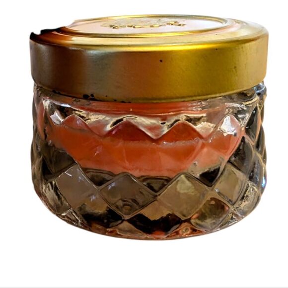 Avon - Roses Roses - Cream Sachet - Picture 2 of 5